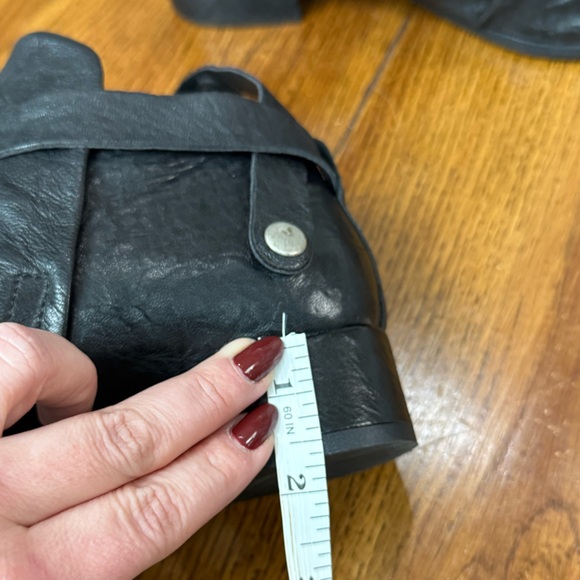 S.P. Unusual Shoes Black Leather Ankle Boots Studded Wrap Strap EU 39/US 8 - Picture 13 of 14